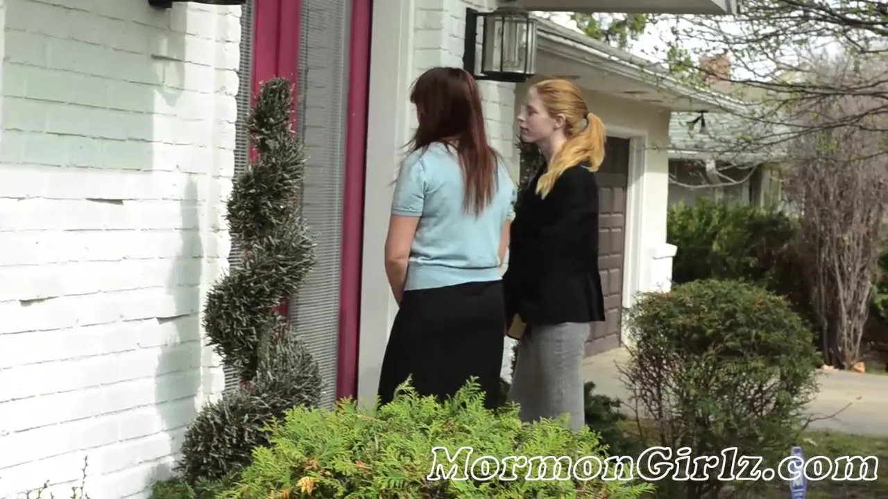 Young Mormon girls bathing