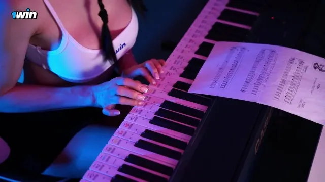 Piano Lessons Turned into Oral Sex