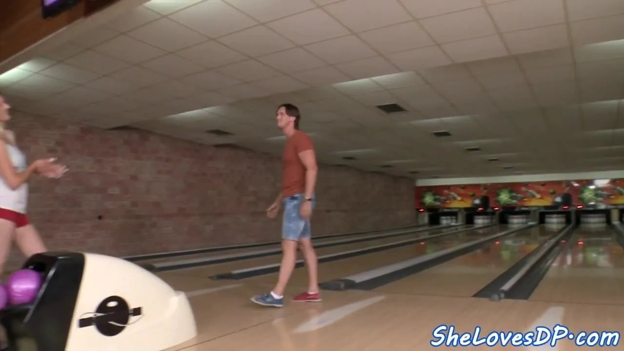 Bigass Babe Pounded after Bowling