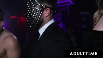 Soirée sexe en POV ou tout est permis