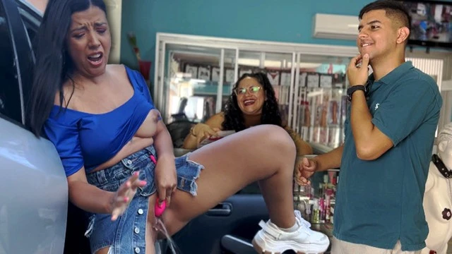 Masturbation publique avec vibromasseur acheté en sex-shop 💦