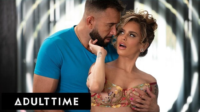 Scène torride entre deux amants passionnés en HD