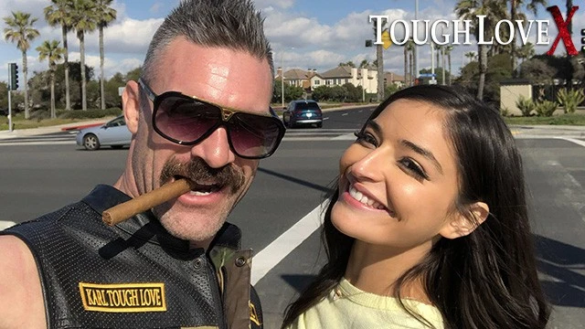 “艾米丽·威利斯（Emily Willis）无人满足：强烈而激情与toughlovex在一起”