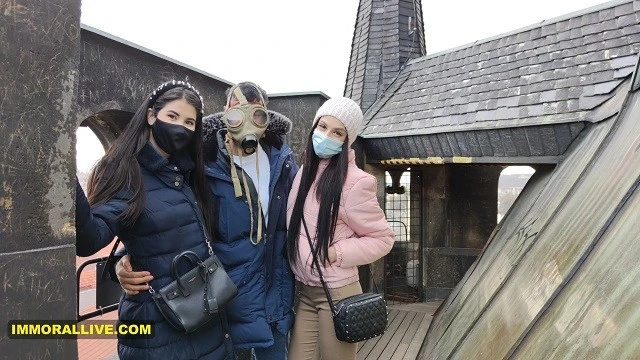 Sœur coquine séduit son frère et déflore son tuteur hardcore