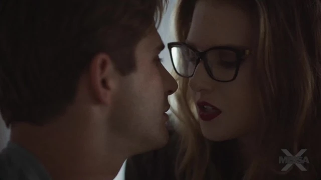 "Scène torride de MILF soumise - MissaX Hardcore Part 1"