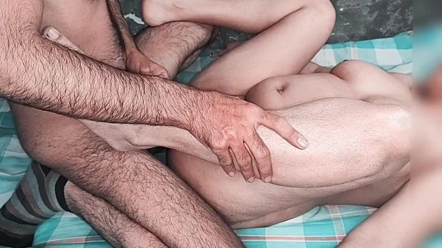 MILF indienne soumise au docteur coquin en plein fantasme