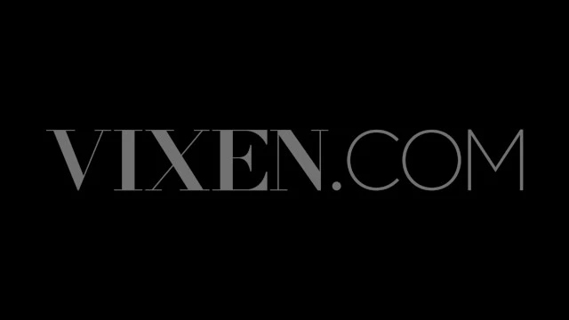 "Baise torride avec mon coloc ultra sexy"