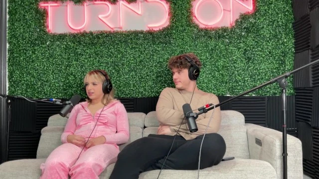 Maxie Mellow : Nouvelle star porno révèle ses fantasmes excitants