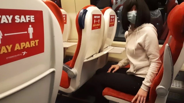 Exhibitionist band on the train - Hard scene in public