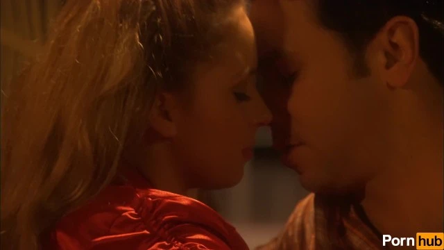 "Scène torride de sexe hardcore avec un bad boy rebelle"