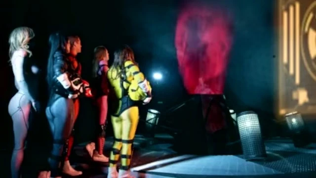 "Power Bangers XXX Parody 4 : Scènes Torrides et Sans Limites"