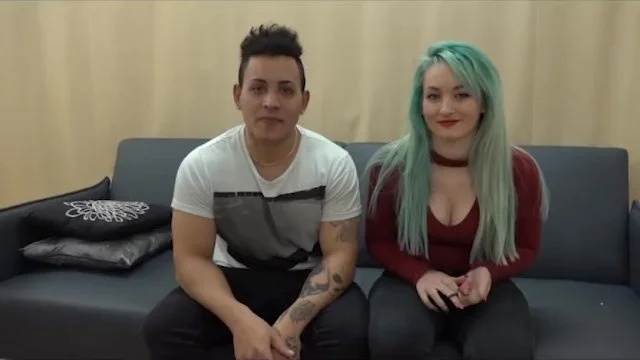 Trio interracial chaud séduit un oncle avec passion !