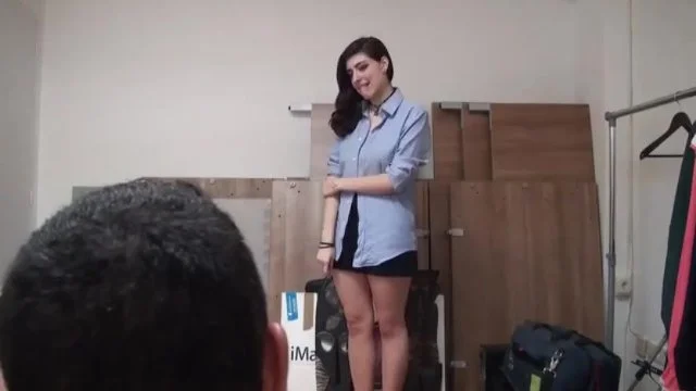 "Porno amateur : copine aux gros seins excite son mec jaloux"