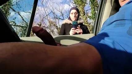 "Woman helps a guy to jerk off in her car - she Brook"