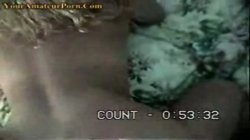 "Mature chaude baise passionnément dans la chambre"